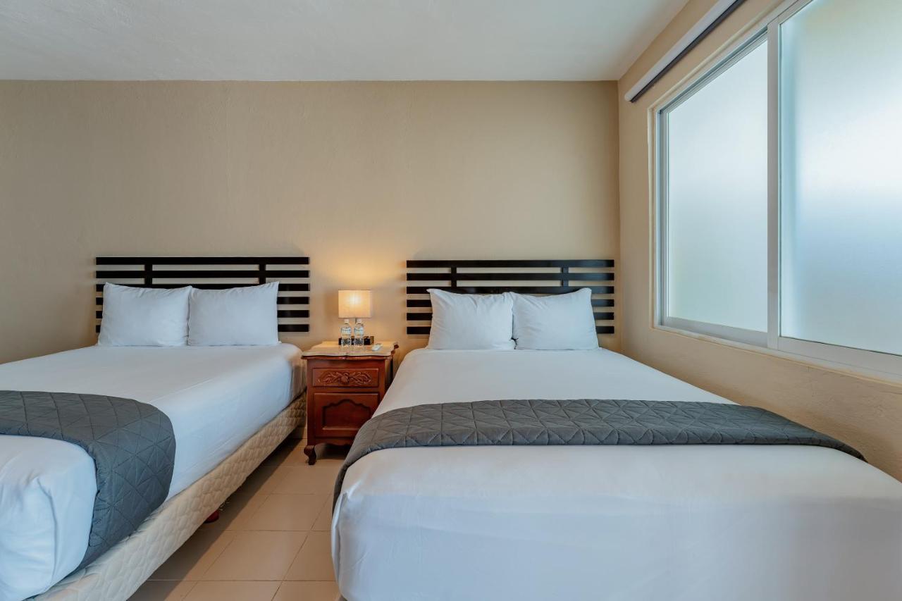 Hotel Brisas 5A Av, Playa Del Carmen Exteriör bild