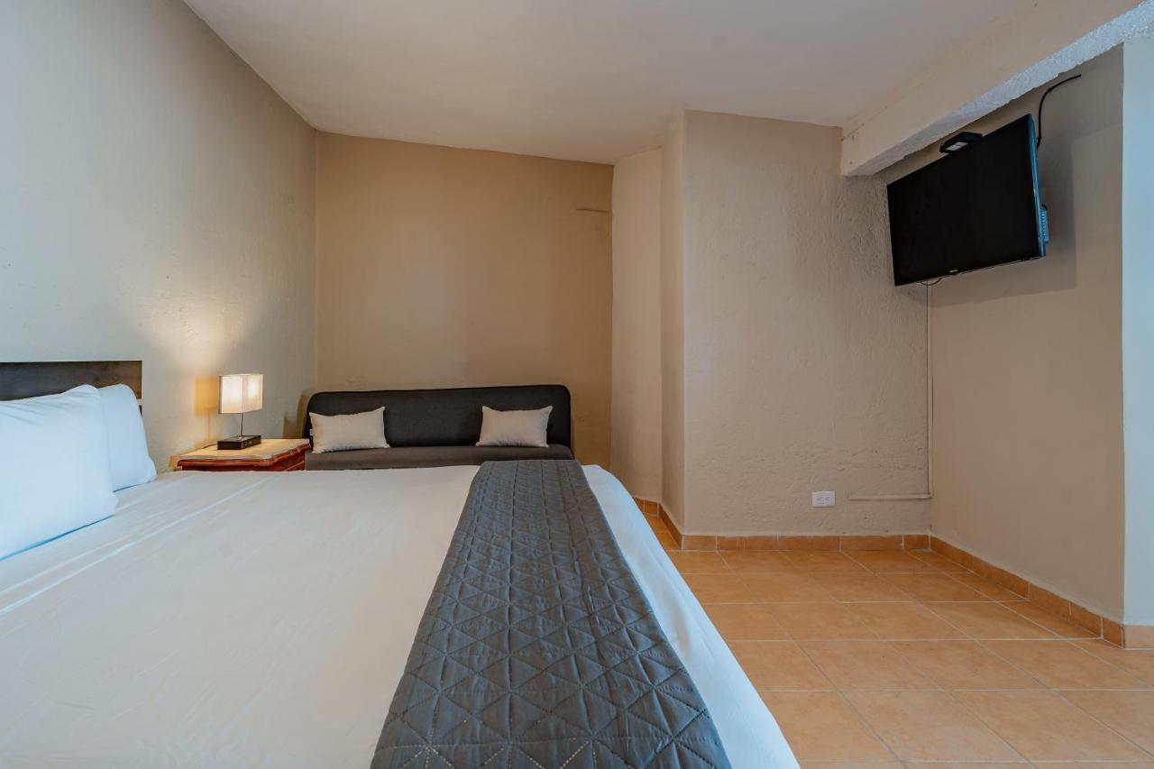 Hotel Brisas 5A Av, Playa Del Carmen Exteriör bild