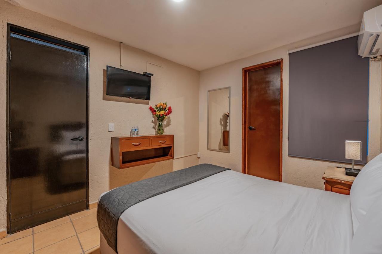 Hotel Brisas 5A Av, Playa Del Carmen Exteriör bild